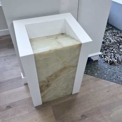 Onyx Pedestal Sink